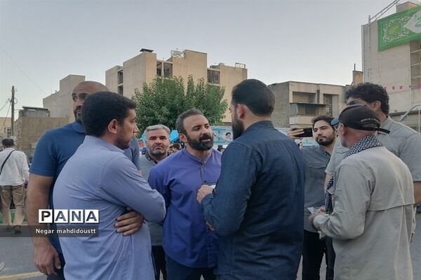 استقبال پُرشور مردم تهران از مهمانی ۱۰ کیلومتری غدیر