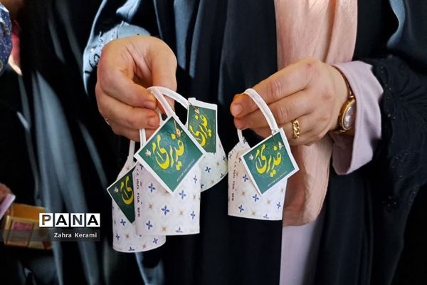 مهمانی غدیر در ساحل بوشهر