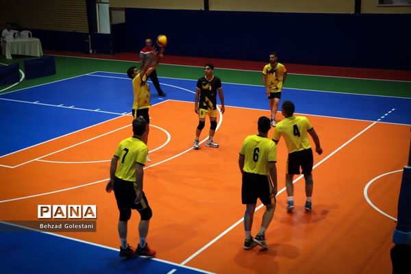 مسابقات والیبال فرهنگیان روز اول