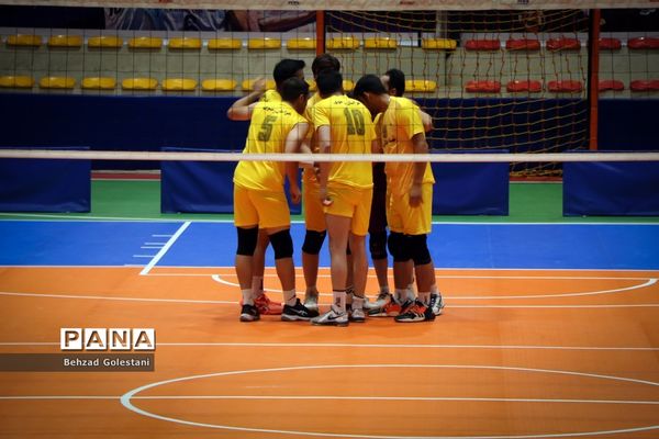 مسابقات والیبال فرهنگیان روز اول