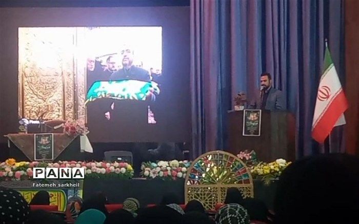 دانش‌آموزان رباط کریم در مراسم  تقدیر از برگزیدگان جشنواره رضوی حائز رتبه‌های اول شدند/فیلم