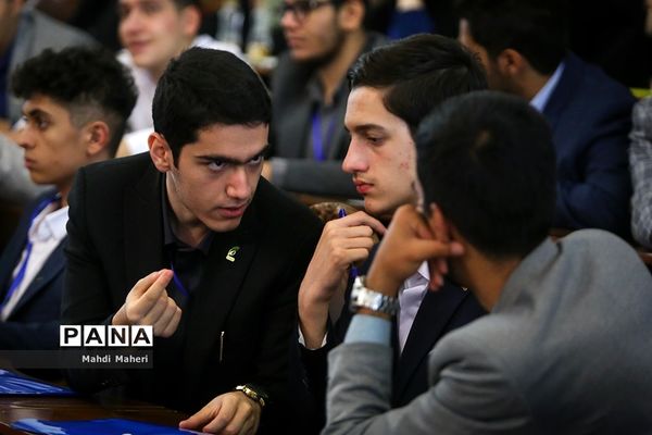 دومین روز یازدهمین دوره مجلس دانش‌آموزی