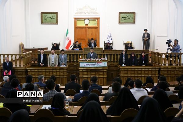 دومین روز یازدهمین دوره مجلس دانش‌آموزی