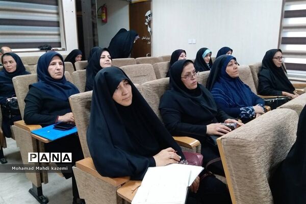 نشست ‌‌رئیس سازمان آموزش و پرورش استثنایی کشور با مدیران مدارس استثنایی شهر تهران