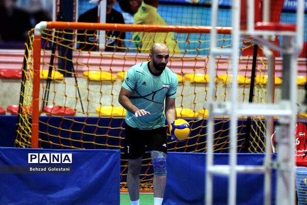 مسابقات والیبال فرهنگیان روز دوم