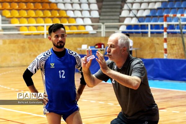 مسابقات والیبال فرهنگیان روز دوم