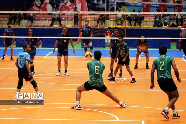 مسابقات والیبال فرهنگیان روز دوم