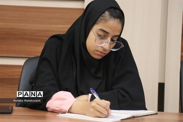 کارگاه تولید محتوای رسانه‌ای با همکاری سازمان تبلیغات در محل سازمان دانش‌آموزی