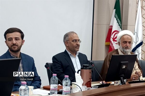 نشست مشترک مدیران و نماینده بانوان سازمان بسیج فرهنگیان استان فارس