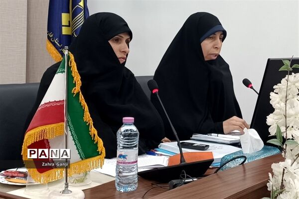 نشست مشترک مدیران و نماینده بانوان سازمان بسیج فرهنگیان استان فارس