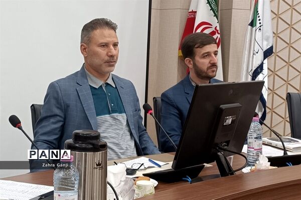 نشست مشترک مدیران و نماینده بانوان سازمان بسیج فرهنگیان استان فارس