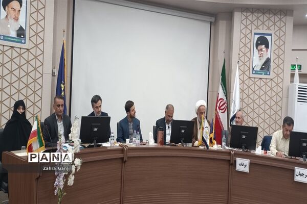 نشست مشترک مدیران و نماینده بانوان سازمان بسیج فرهنگیان استان فارس