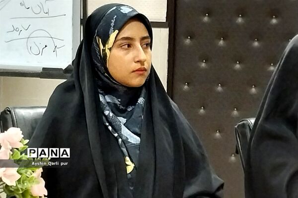 نشست هیات اندیشه‌ورز دانش‌آموزی سازمان دانش‌آموزی استان فارس