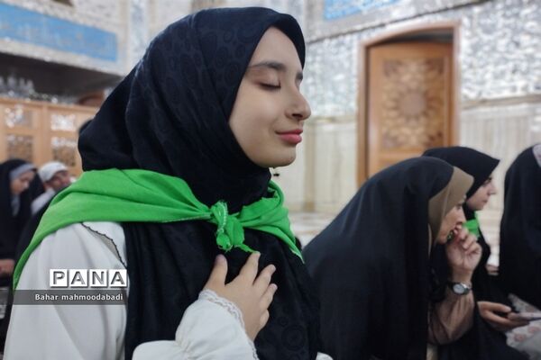تشرف دانش‌آموزان زیارت اولی دختر کرمانشاه به حرم مطهر رضوی