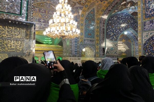 تشرف دانش‌آموزان زیارت اولی دختر کرمانشاه به حرم مطهر رضوی