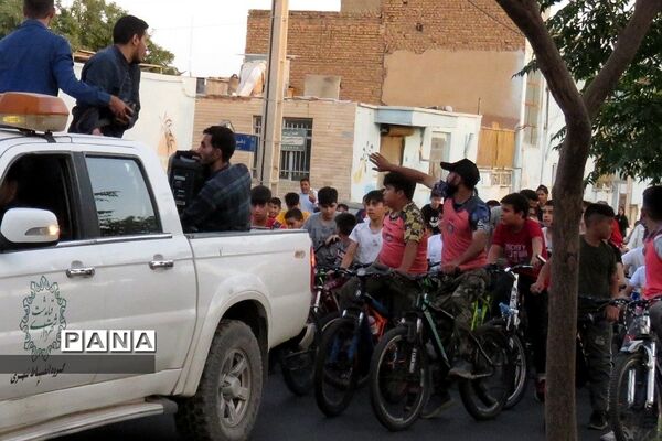 برگزاری همایش دوچرخه‌سواری در بوستان زیتون شهر قیامدشت