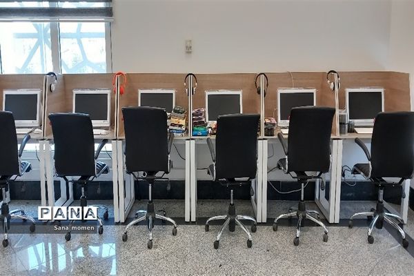 بازدید از کتابخانه مرکزی امام خمینی(ره)