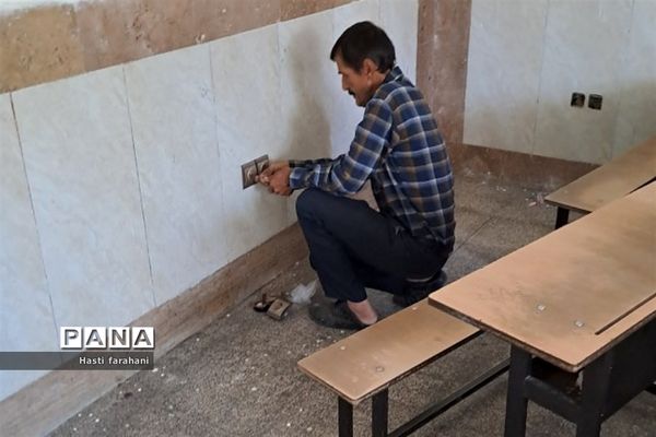 بازسازی مدرسه امام‌حسن‌مجتبی(ع) و گل‌نرگس شهرستان‌قرچک