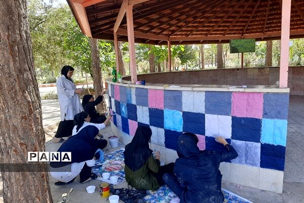 رنگ‌آمیزی اردوگاه استانی شهید بهشتی اصفهان  توسط دانش‌آموزان هنرمند