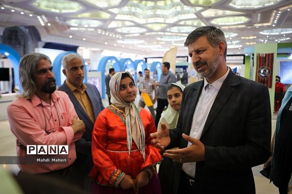 دومین روز نمایشگاه الف تا