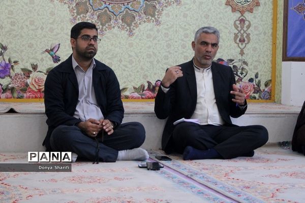 نشست تخصصی دانش‌آموزان نخبه و منتخب قرآنی استان بوشهر