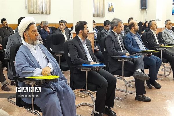 برگزاری کارگاه آموزشی ویژه معاونان و روسای ادارات سوادآموزی استان‌ها در ملارد