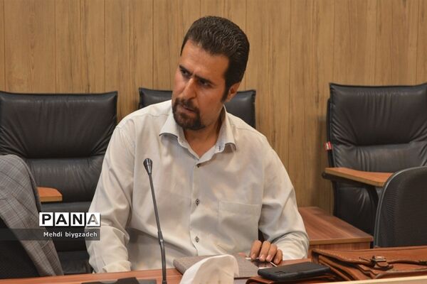 تقدیر از مدرسان فعال آموزش خانواده در ناحیه دو بهارستان