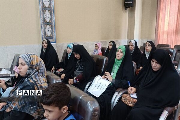 برگزاری همایش طلایی‌داران عفاف و حجاب درقرچک