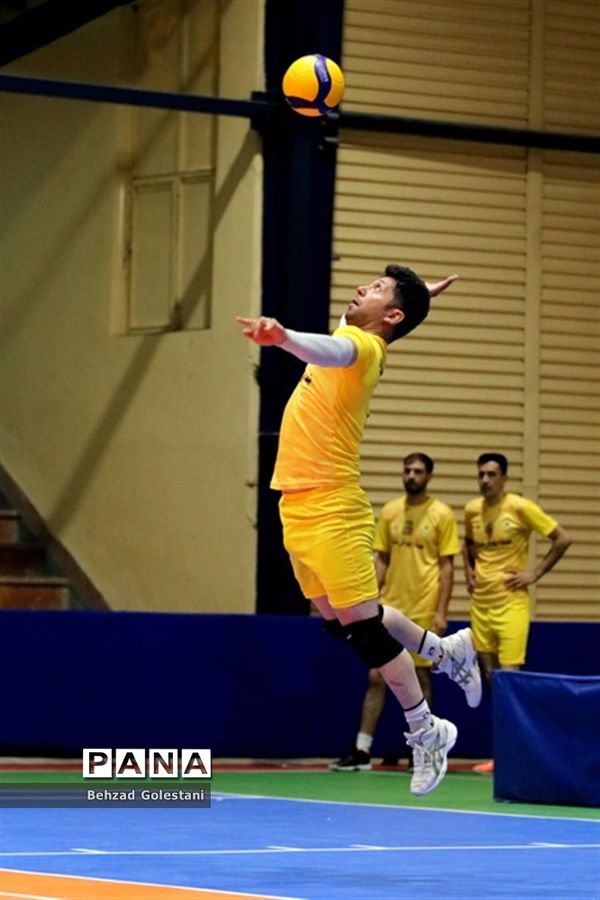 فینال مسابقات والیبال فرهنگیان کشور‌