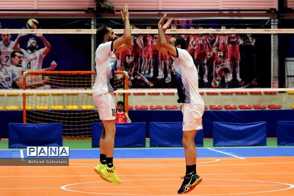 فینال مسابقات والیبال فرهنگیان کشور‌