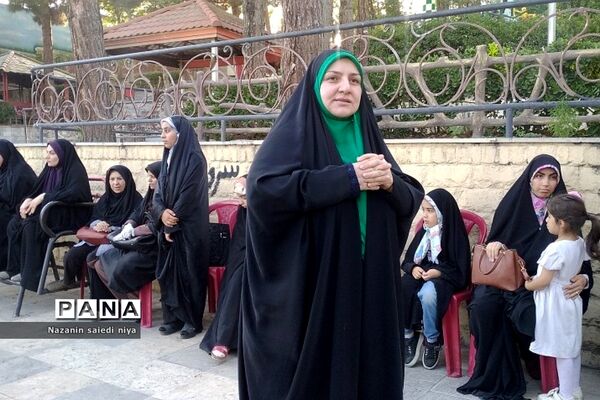 برگزاری غرفه‌های عفاف و حجاب در رودهن