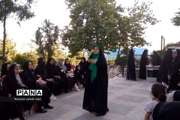برگزاری غرفه‌های عفاف و حجاب در رودهن