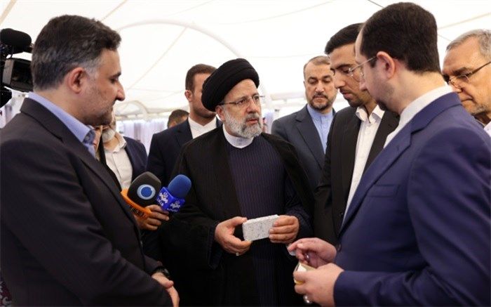 بازدید آیت الله رئیسی از «خانه نوآوری و فنآوری» ایران در کنیا