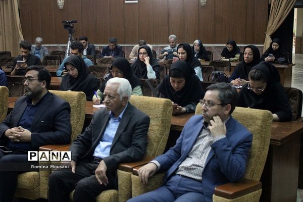 نشست خبری مدیرکل فرهنگ و ارشاد اسلامی آذربایجان شرقی