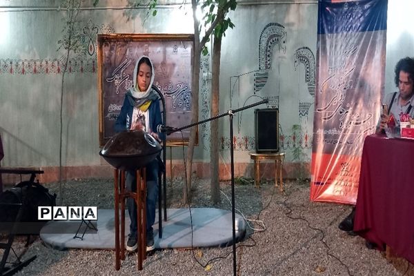 چهارمین جشنواره هنر های آوایی تکنوازان کوچک