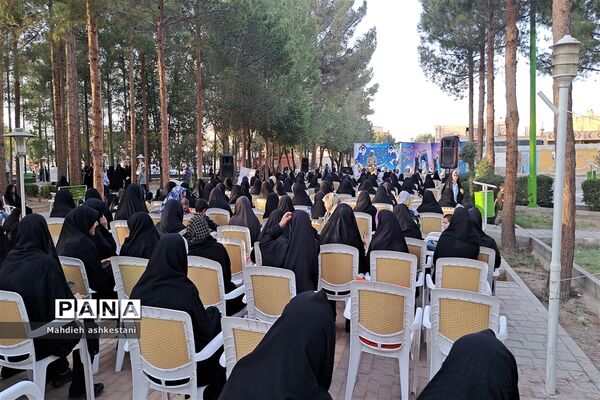 اجتماع بزرگ مدافعان حریم خانواده  در نایین