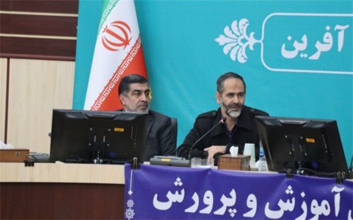معلمان با دقت و حساسیت بالا استخدام شوند