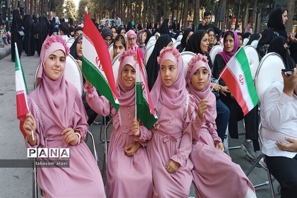 اجتماع بزرگ مدافعان حریم خانواده در کرمانشاه
