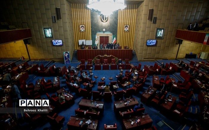 شوراها براساس وظایف قانونی خود به دنبال رفع ناعدالتی باشند