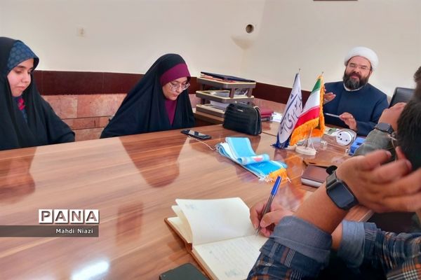 نشست مشاورین دانش آموزی نماینده ترشیز