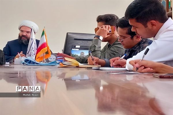 نشست مشاورین دانش آموزی نماینده ترشیز