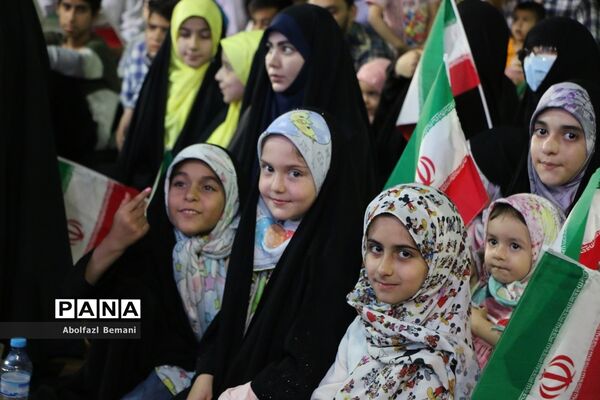 همایش خانوادگی عفاف و حجاب در قم