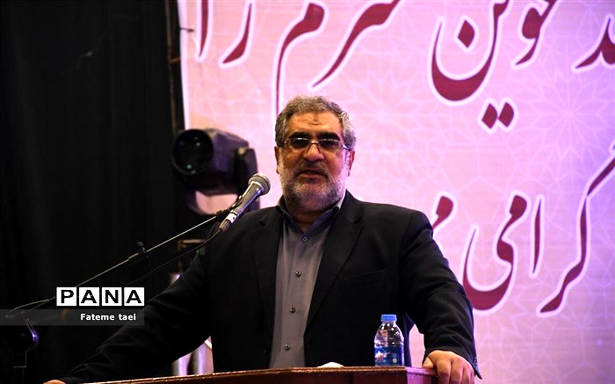 جشنواره امید فردا بستر عرضه توانمندی‌های فرهنگی، هنری دانش‌آموزان است