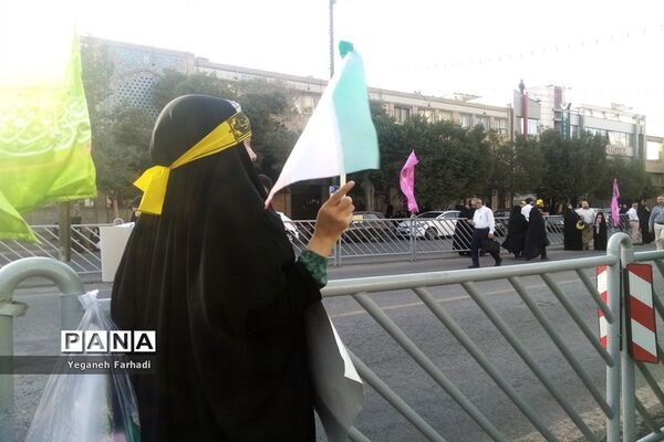 برگزاری اجتماع بزرگ و باشکوه مردمی مدافعان حریم خانواده در میدان بسیج