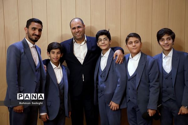 آیین تکریم سرفرازان تعلیم و تربیت