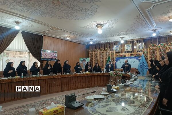 معاون پرورشی و فرهنگی اداره‌کل آموزش و پرورش استان اصفهان دانش‌آموزان مدارس منطقه حصه
