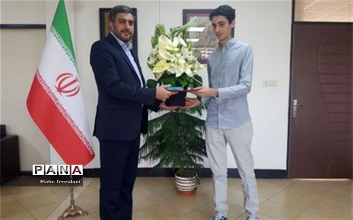 دانش‌آموزان نخبه از سرمایه‌های پیشرفت کشور هستند