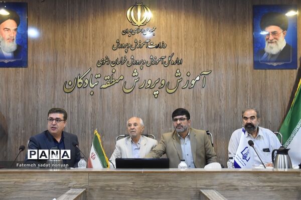 اولین جلسه نمایندگی مجمع خیرین مدرسه‌ساز منطقه تبادکان
