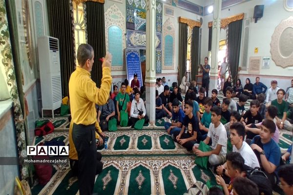 اعزام ۵۵ ‌دانش‌آموز دبیرستان تمام تشکیلاتی شیخ انصاری دزفول به اردوی زیارتی، تربیتی و سیاحتی مشهد مقدس