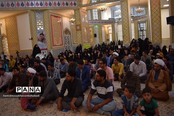 برپایی گردهمایی اصحاب عشق با حضور حاج حسین یکتا در بهاباد